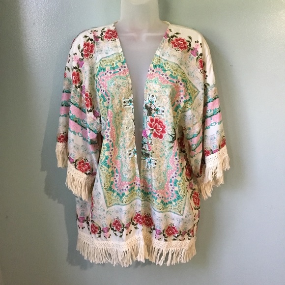 Tops - Floral boho kimono